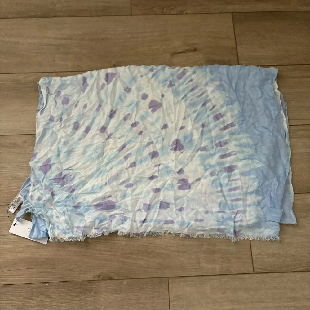 NWT Calvin Klein Tie-Dyed Light Blue Scarf Women's One Size Klein Logo Print